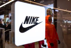 acciones de Nike empleados despidos
